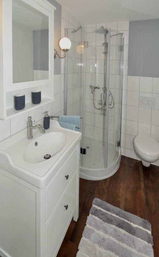 B&B Zum Rossli Zunzgen Buitenkant foto