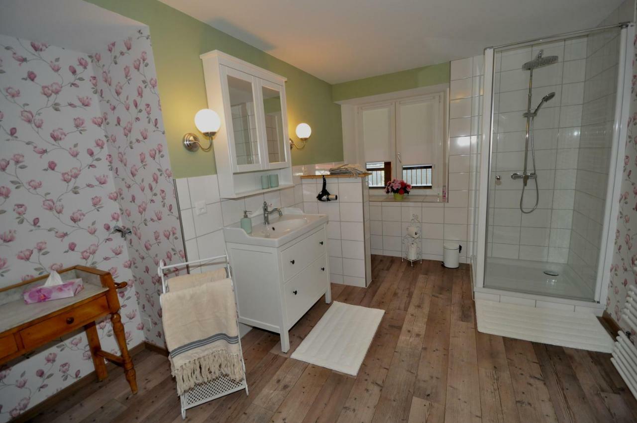 B&B Zum Rossli Zunzgen Buitenkant foto