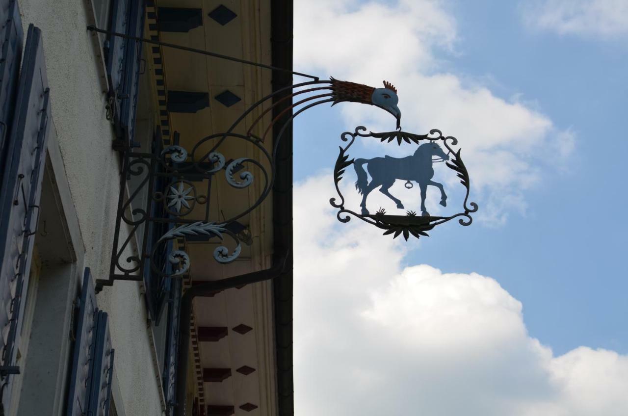 B&B Zum Rossli Zunzgen Buitenkant foto