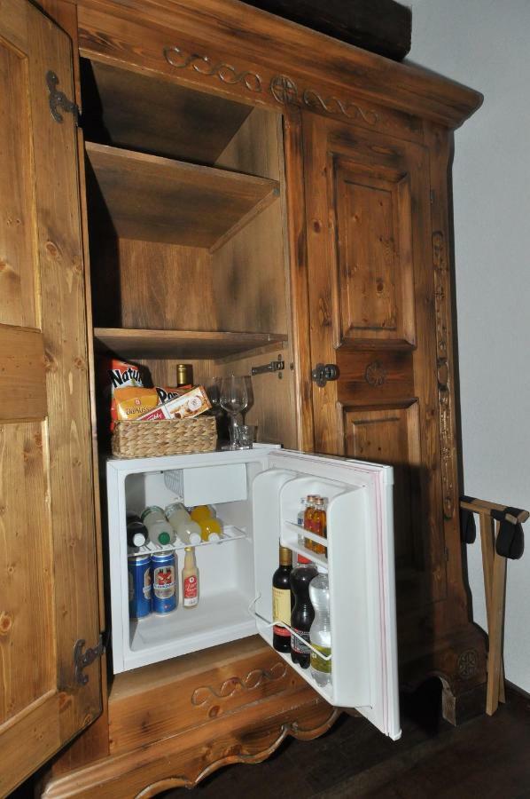 B&B Zum Rossli Zunzgen Buitenkant foto